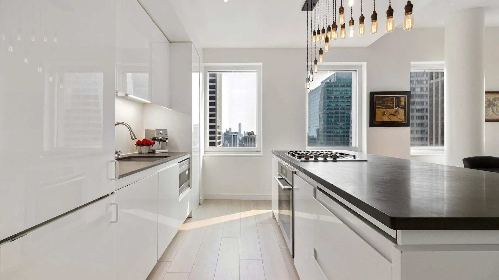 Midtown 5 Bedroom Luxury Penthouse, 2,500 Sq Ft, Sleeps 10, Manhattan, Vip Services New York