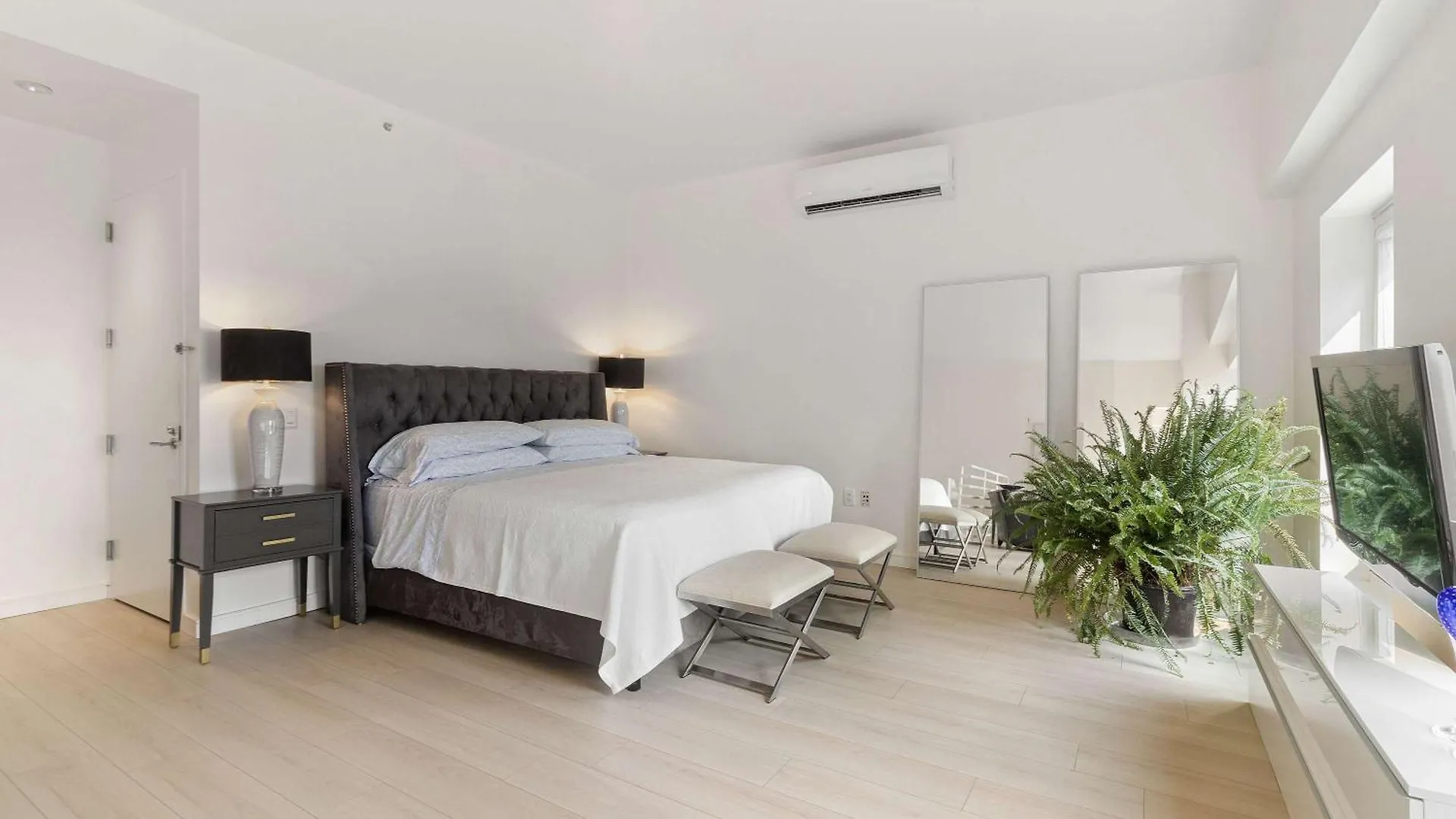 Midtown 5 Bedroom Luxury Penthouse, 2,500 Sq Ft, Sleeps 10, Manhattan, Vip Services New York United States